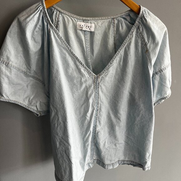 Velvet by Graham & Spencer Denim Top - Picture 1 of 6
